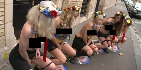 FEMEN petit robert