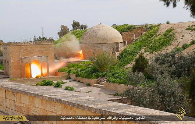 Etat Islamique fait sauter le monastere catholique de St Behnam et Ste Sarah pres de Mossoul (IVe siecle)