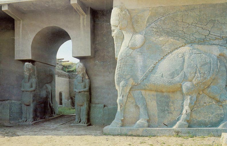 L'Etat islamique a attaqué jeudi la cité assyrienne de Nimrud, datant du 13e siècle avant JC