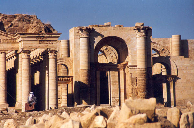 L’Etat islamique détruit l'antique cité parthe de Hatra en Irak